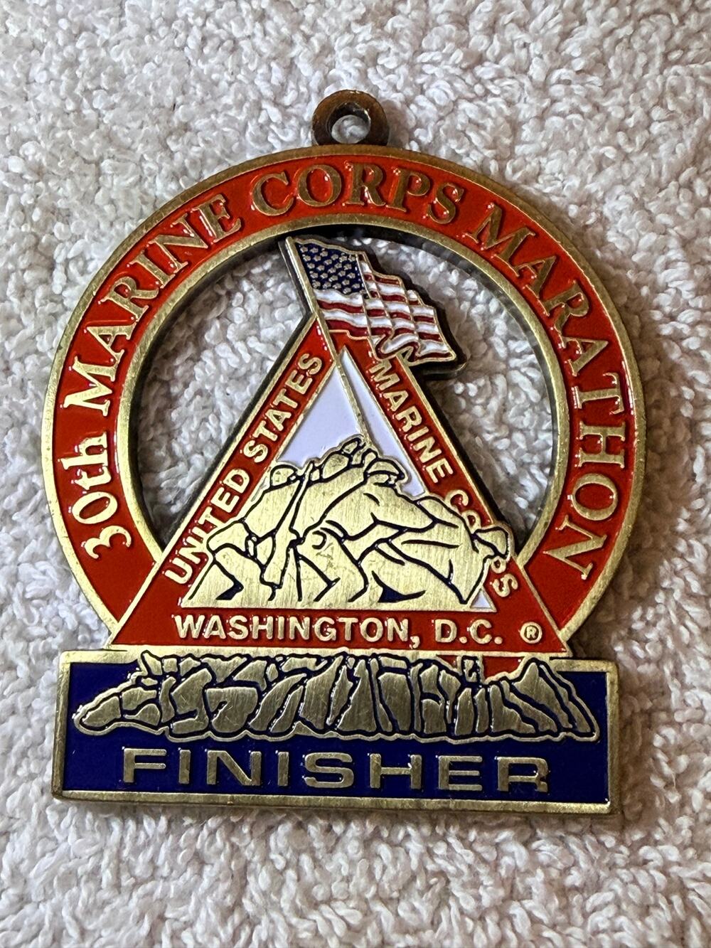2005 30th Marine Corps Marathon Finisher Medal Washington DC USMC MCM